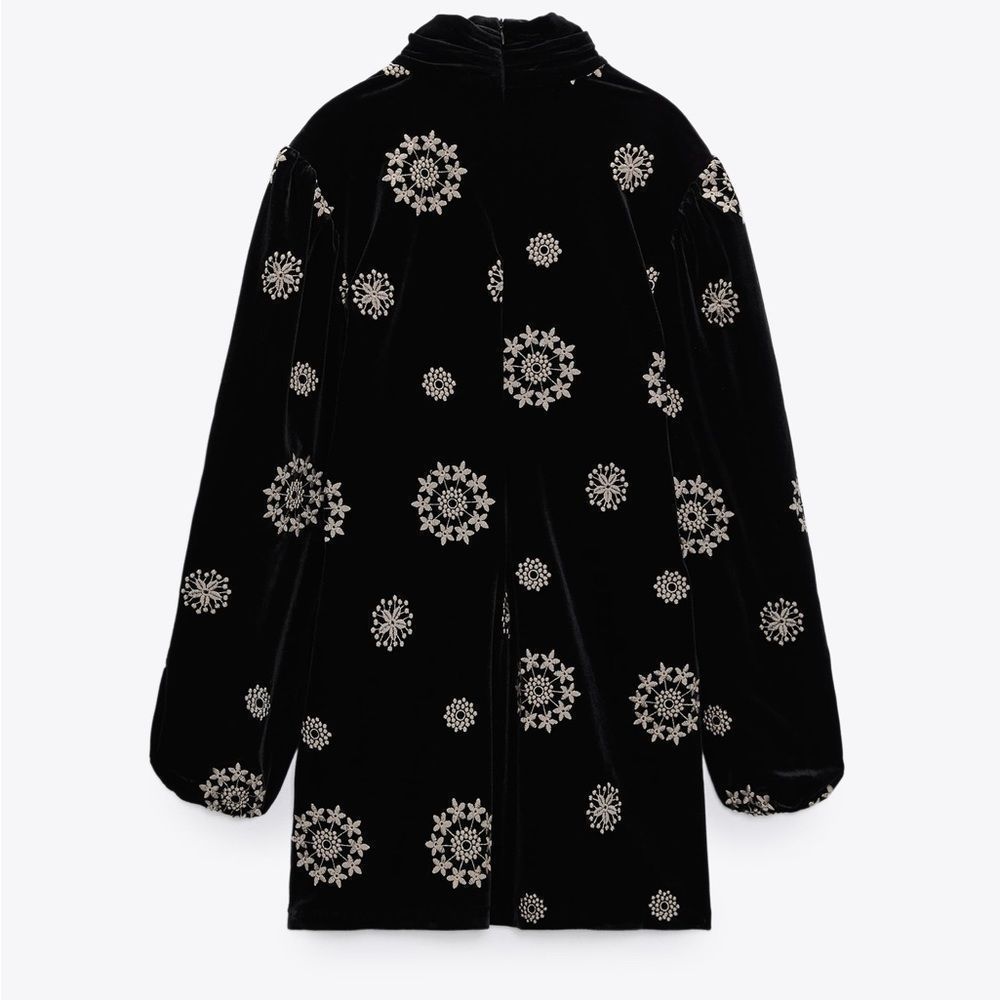 ZARA EMBROIDERED VELVET DRESS
BLACK - REF. 2731/339 - Picture 7 of 8